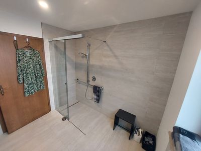 Badezimmerrenovierung in Metzingen – Fliesen Knöll